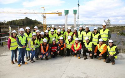 Estudiantes y académicos del Departamento de Ingeniería en Obras Civiles visitaron el Proyecto Puente Chacao