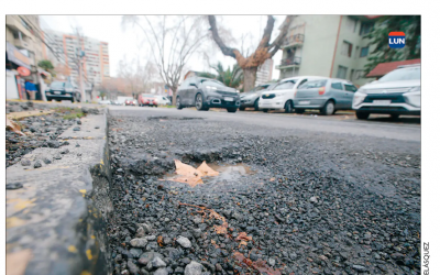 Las Últimas Noticias | Ingenieros explican el problema de los hoyos en el Gran Santiago