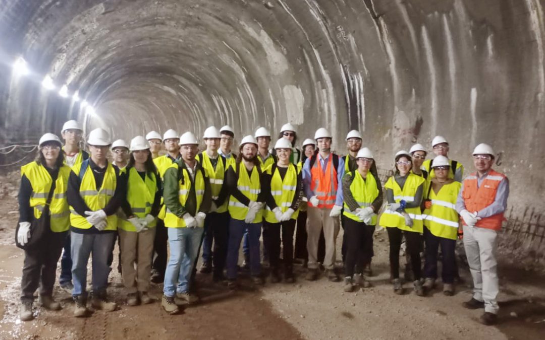 Estudiantes de Ingeniería Civil en Obras Civiles de la USACH visitan el proyecto de la Línea 7 de Metro