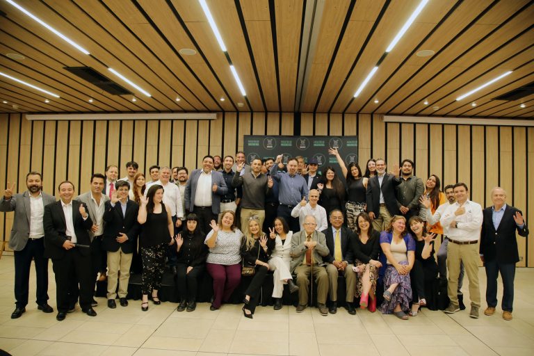 Fortaleciendo la Ingeniería Civil en Obras Civiles: Encuentro de Egresados y avances en la colaboración entre el Departamento de Ingeniería en Obras Civiles de la USACH y el Colegio de Ingenieros de Chile A.G.