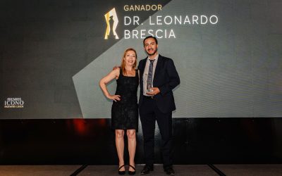 Leonardo Brescia Norambuena recibe Premio Investigador Nuevas Promesas I+D en los Premios Ícono